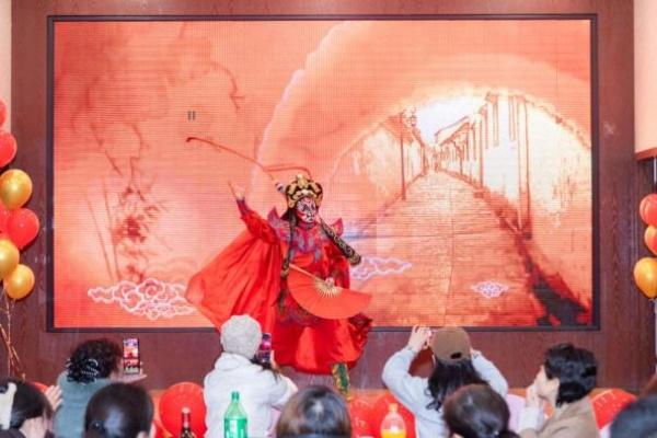 中行重慶市分行開展“消保知識過大年 敬老助老暖心間”教育宣傳活動(圖2)