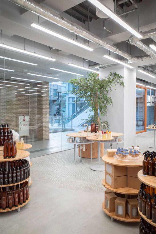 妹島和世與西澤立衛(wèi)共同操刀無印良品代官山店空間美學(xué)設(shè)計(圖12)