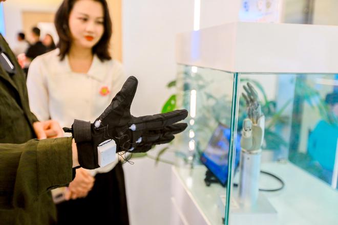 殘健融合的溫暖實踐：第35個全國助殘日湖南省殘聯(lián)殘健融合體驗中心開啟助殘新范式(圖7)
