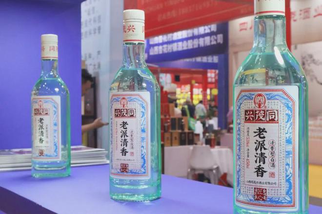 燃爆鄭州糖酒會！同茂興老派清香酒憑“硬實(shí)力”圈粉無數(shù)(圖2)
