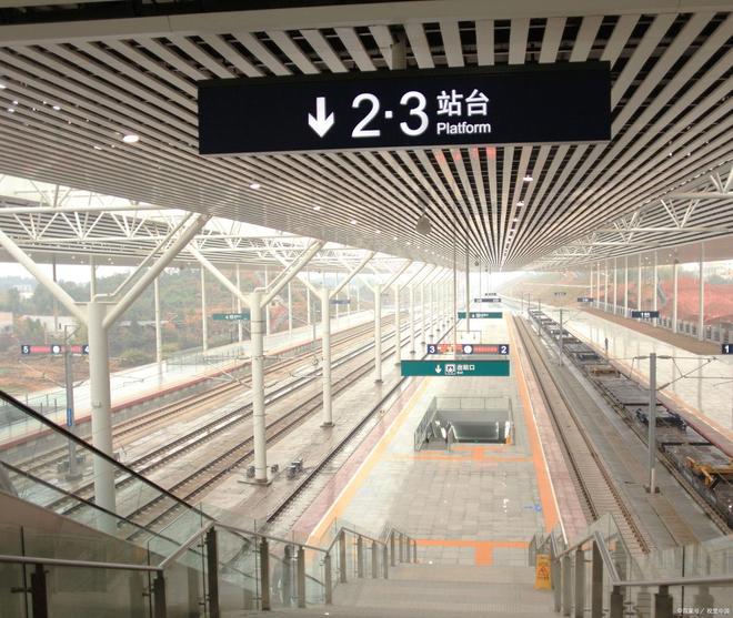 高鐵候車大廳能充電嗎(圖1)